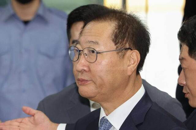 내란 중요임무 종사, 직권남용권리행사방해 혐의를 받는 박성재 전 법무부 장관이 지난 10월14일 오전 구속 전 피의자 심문(영장실질심사)을 위해 서울 서초구 서울중앙지법에 출석하고 있다. 최현수 기자 emd@hani.co.kr