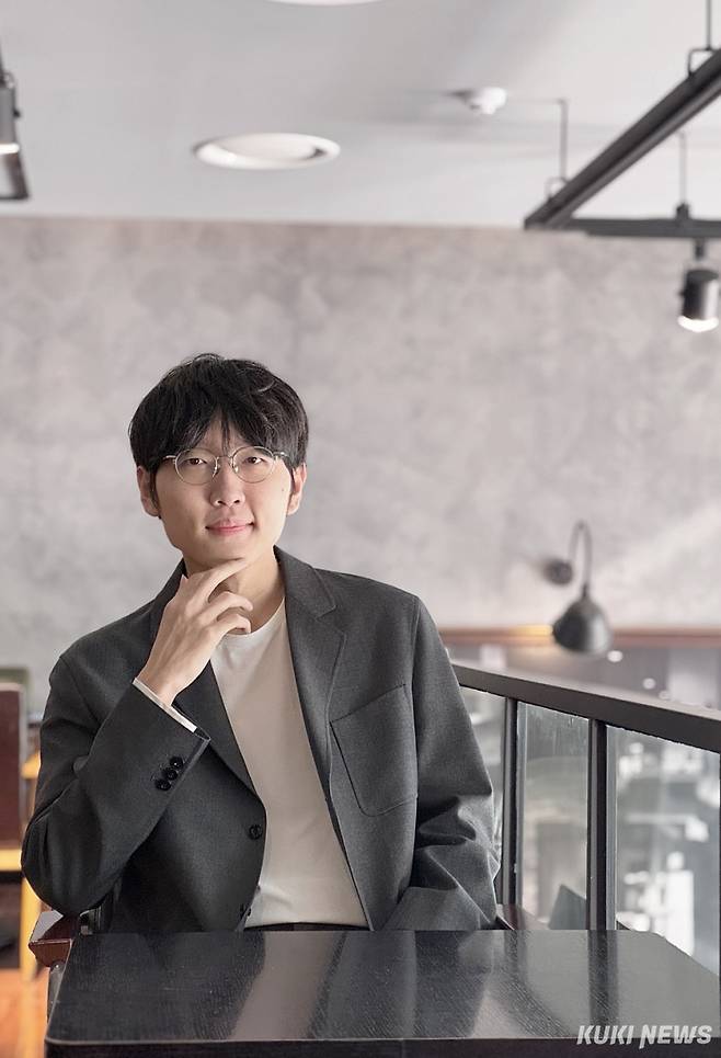 비공식 세계 랭킹 ‘고레이팅’ 점수 3862점으로 압도적인 1위를 질주하고 있는 신진서 9단. 이영재 기자