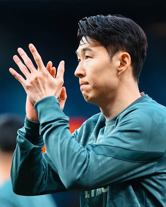 LAFC에서 뜨거운 3개월을 보낸 손흥민이 12월 중 친정 토트넘을 방문할 것으로 보인다. 홈팬들에게 정식으로 작별인사를 하고 싶어하는 그를 토트넘 구단이 초청하려 한다. 사진출처｜토트넘 홋스퍼 페이스북