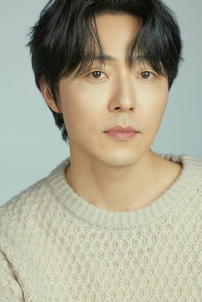 넷플릭스 오리지널 드라마 ‘당신이 죽였다’에서 진소백 역을 연기한 배우 이무생. 사진 에일리언 컴퍼니