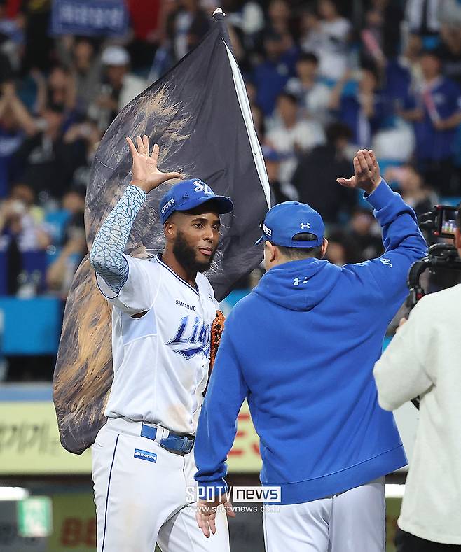 ▲ 디아즈, 박진만 감독 ⓒ곽혜미 기자