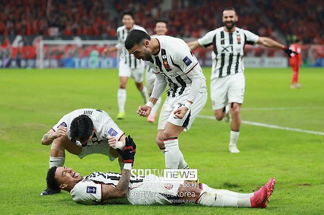 ▲ 25일 중국 상하이에서 2025 아시아 챔피언스리그 엘리트 5차전 상하이 하이강과 FC서울이 맞붙었다. 린가드가 후반에만 2골 1도움을 기록한 서울이 3-1로 상하이를 잡고 공식전 5경기 만에 승리를 맛봤다.