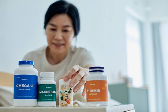 영양제는 안전을 위해 의사, 약사와 상담한 후 복용해야 한다. 건강 상태, 체격 등을 알리고 적절한 지도를 받아야 한다.  사진=게티이미지뱅크