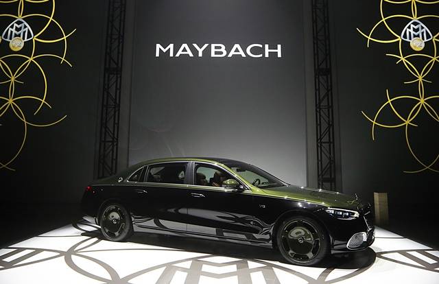 메르세데스-벤츠코리아는 V12 엔진 유산을 기념한 한정판 모델 '메르세데스-마이바흐 V12 에디션'을 국내 출시했다고 26일 밝혔다. /메르세데스-벤츠코리아