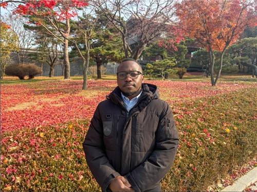 연합뉴스와 인터뷰 하는 서울대 생물정보학 박사과정생 프랭크씨 [촬영 임경빈 인턴기자]