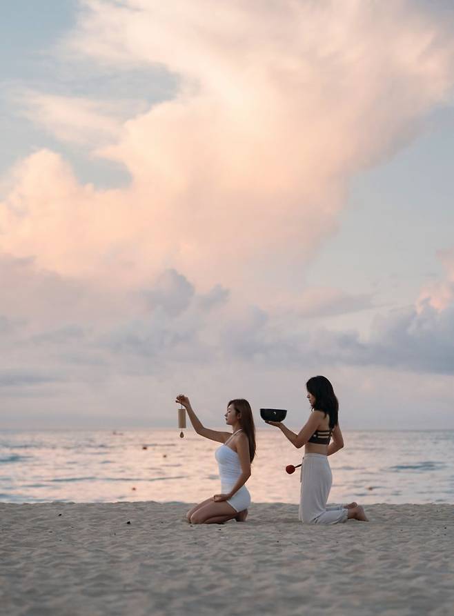 올해 부산시와 부산관광공사로부터 ‘부산 웰니스 관광지’로 신규 선정된 ‘하버요가·무브먼트’ 체험 현장. 부산관광공사 제공