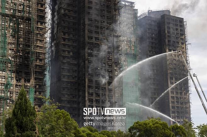 ▲ 홍콩 타이포 아파트 화재 현장. ⓒ게티이미지