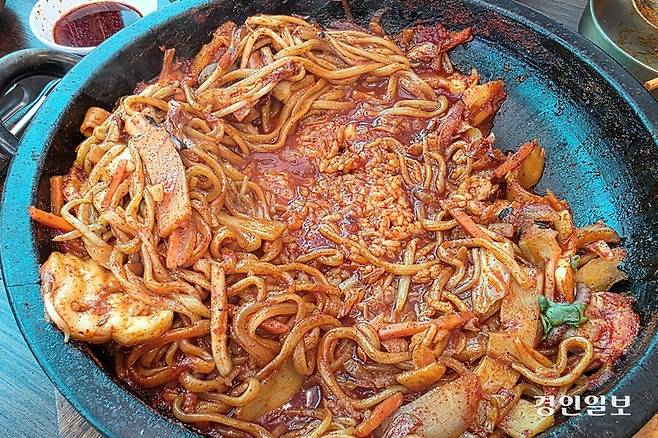 스타는 마지막에 나타나는 법. 뒤늦게 밥이 모습을 드러냈다. /황성규기자 homerun@kyeongin.com