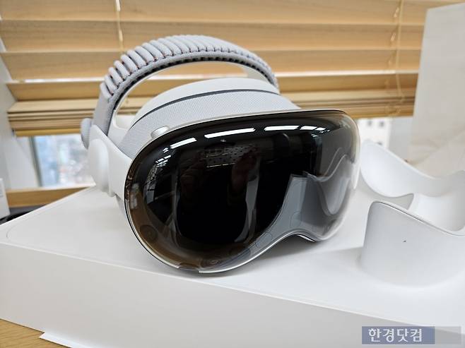 오는 28일 출시 예정인 신형 애플 비전 프로를 1시간 가량 체험했다. 사진=박수빈 기자