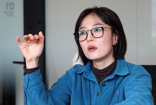 뮤지컬 '어쩌면 해피엔딩' 한경숙 프로듀서(NHN링크 이사)가 지난 11월 4일 서울 논현동 NHN링크에서 한국경제신문과 인터뷰하고 있다./사진=최혁 기자