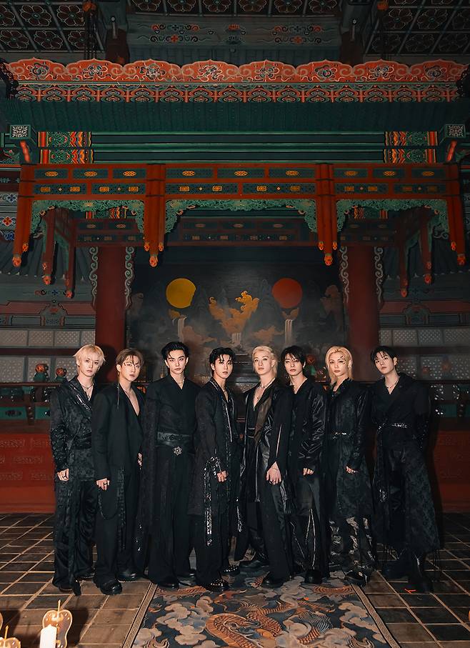 JYP엔터테인먼트 제공