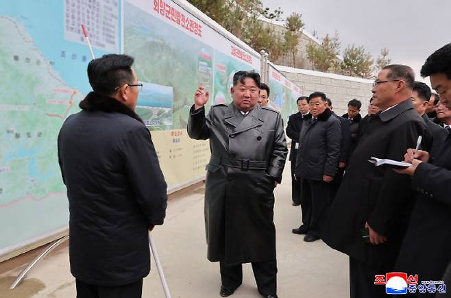 북한 조선중앙통신은 강원도에서 회양군민발전소 준공식이 20일에 진행됐다고 21일 보도했다. 통신은 김정은 북한 국무위원장이 준공식에 참석해 연설했다고 전했다. (사진=연합뉴스)