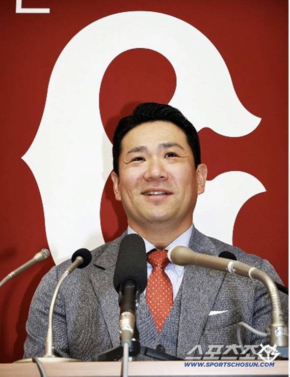 다나카는 6000만원이 삭감된 1억엔에 내년 시즌 연봉 재계약을 했다. 사진캡처=요미우리 자이언츠 SNS