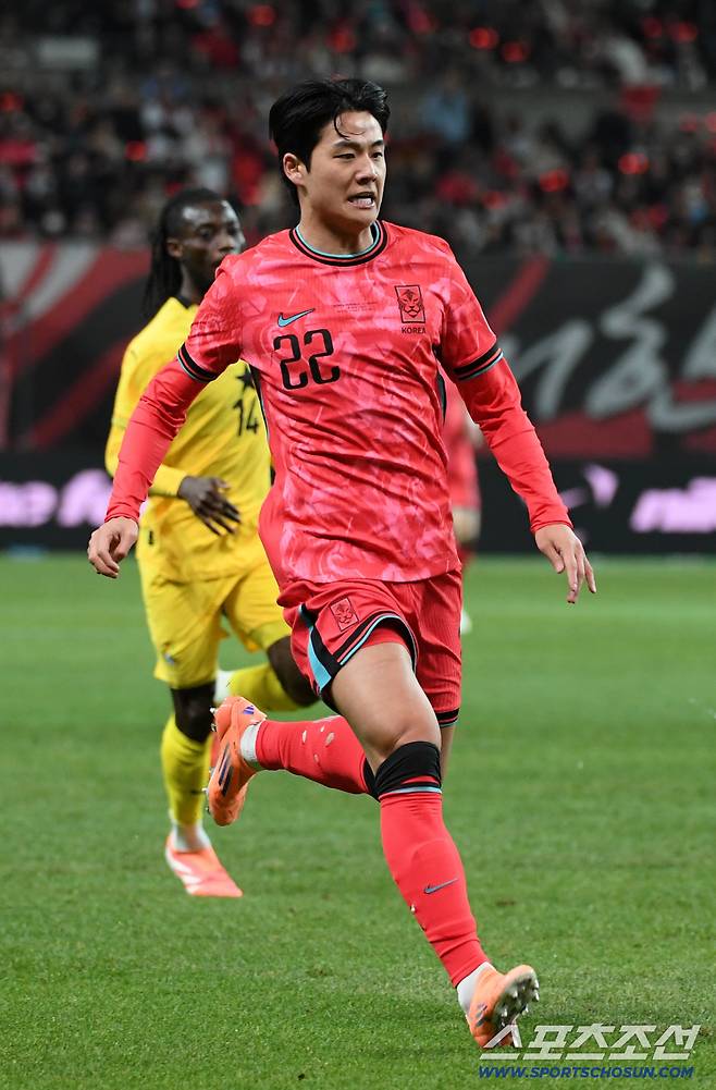 18일 서울월드컵경기장에서 열린 대한민국과 가나의 A매치 평가전. 설영우가 돌파를 시도하고 있다. 상암=박재만 기자 pjm@sportschosun.com/2025.11.18/