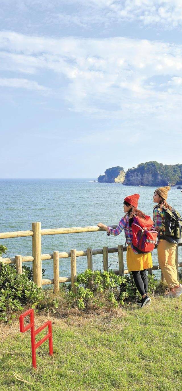 2018년 개장한 미야기 올레의 첫길은 게센누마 코스였다. 동일본 대지진의 최대 피해 지역인 미야기현의 바다는 '걷는 사람들'로 평화를 되찾아가고 있다. /미야기현 제공