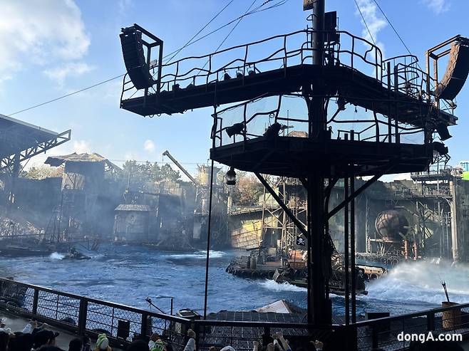 유니버설스튜디오재팬 워터월드쇼. 황소영 기자 fangso@donga.com