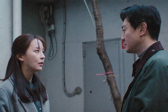 "The Nonsense" starring Park Yong-woo (right) and Oh Ah-yeon (Korean Film Academy/Studio Santaclause)