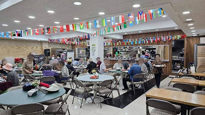 마포구의 독거노인 건강 도우미. 서울시 제공