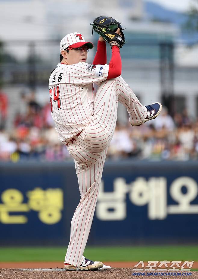 27일 광주 기아챔피언스필드에서 열린 KIA 타이거즈와 NC 다이노스의 경기. KIA 양현종이 역투하고 있다. 광주=박재만 기자 pjm@sportschosun.com/2025.09.27/