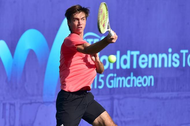 결승에서 플레이 하고 있는 브레이든 쉭.