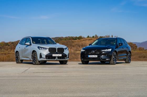 BMW X3(왼쪽)와 볼보 CX60.