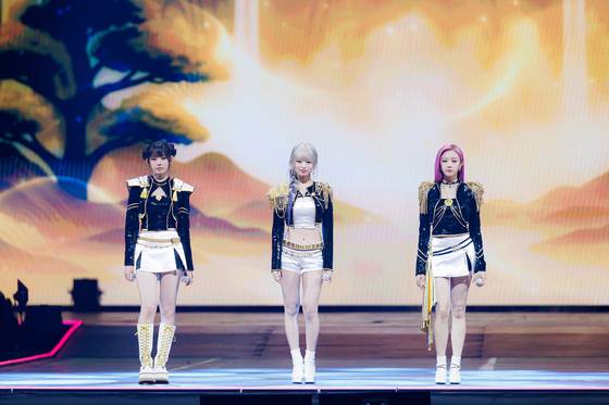 베이비몬스터 파리타, 아현 로라가 '케이팝 데몬 헌터스'의 헌트릭스로 분했다. 사진 CJ ENM