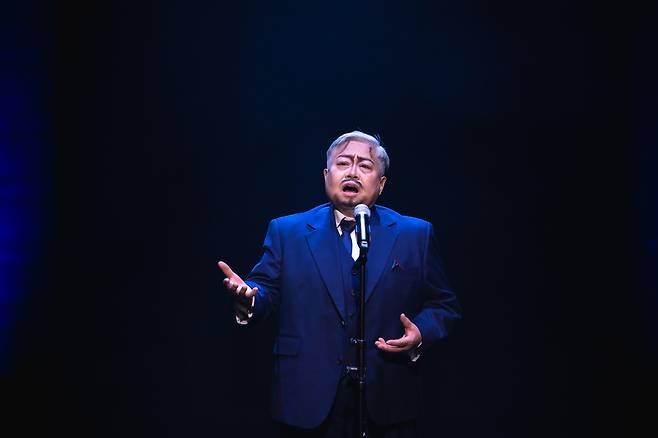 연극 <DRAGx남장신사>의 명우형.     국립정동극장 제공