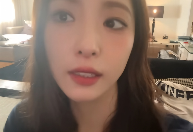 유튜브 구독자 146만명을 보유한 배우 신세경 [신세경 유튜브 갈무리]