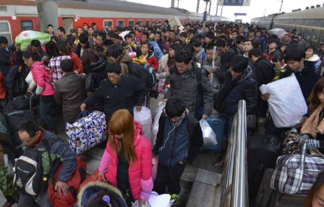 이동중인 중국인들, 연합뉴스