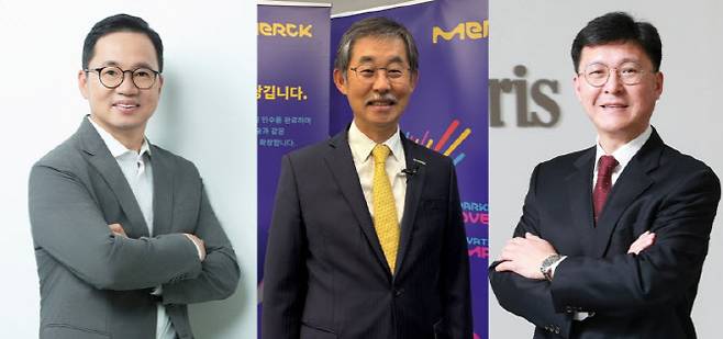 왼쪽부터 최승수 한국알박 대표, 김우규 한국머크 대표, 김재원 인테그리스 한국 대표.(사진=경기도)