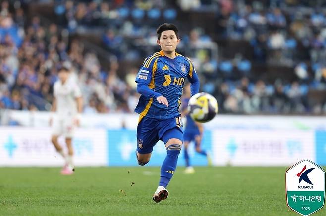 울산HD 미드필더 이동경. /사진=한국프로축구연맹
