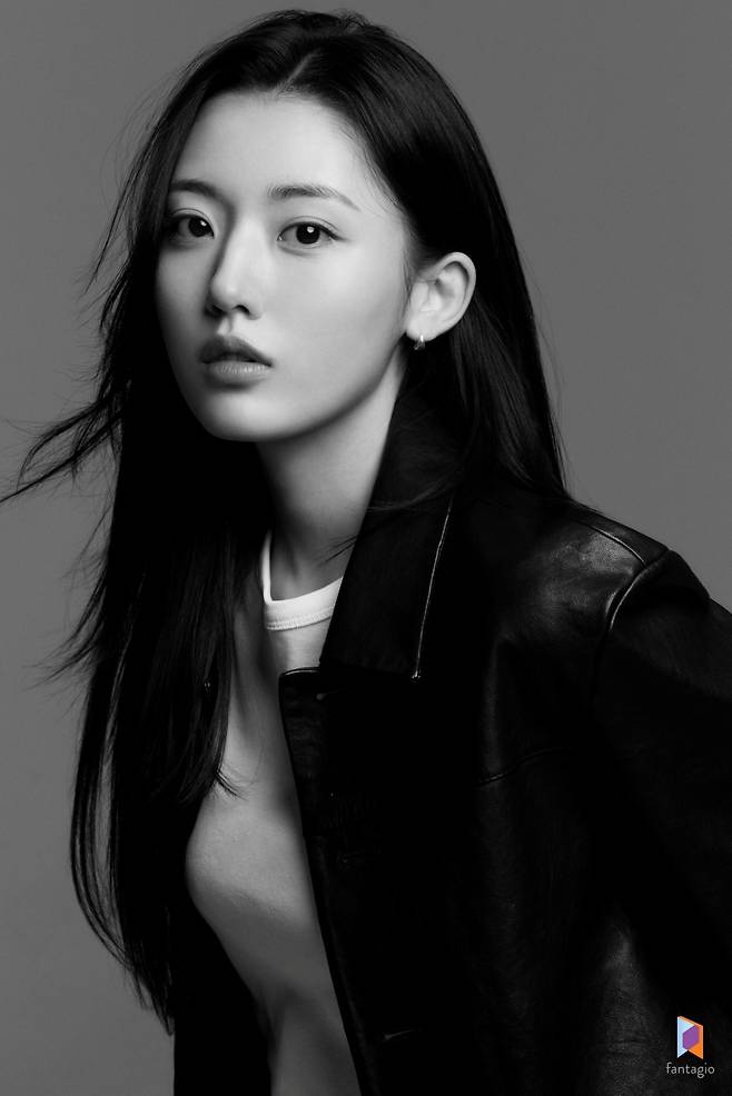 정다빈/ 판타지오