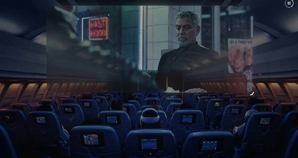 애플의 신형 '비전 프로'를 쓰고 영화관에서 관람하는 모습 [사진=애플 공식 홈페이지 캡처]