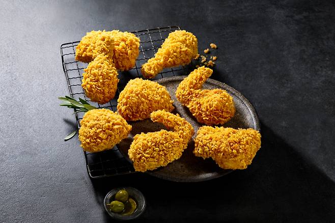 BBQ의 황금올리브치킨. [BBQ]