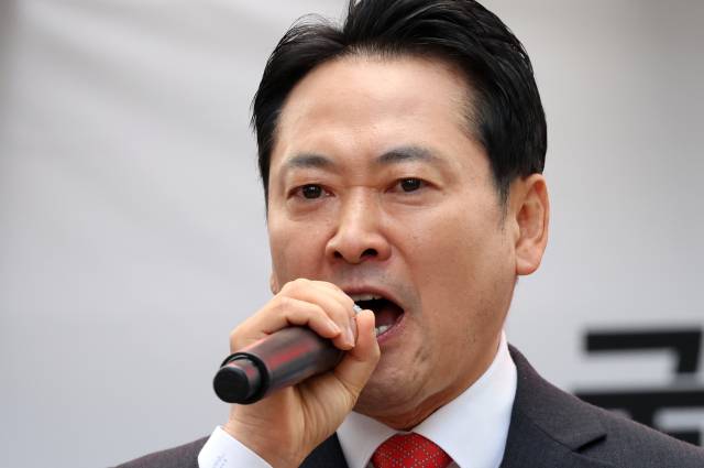 ▲국민의힘 장동혁 대표가 지난달 30일 강원 춘천시청 인근에서 열린 민생회복 법치수호 국민대회에서 발언하고 있다. ⓒ연합뉴스