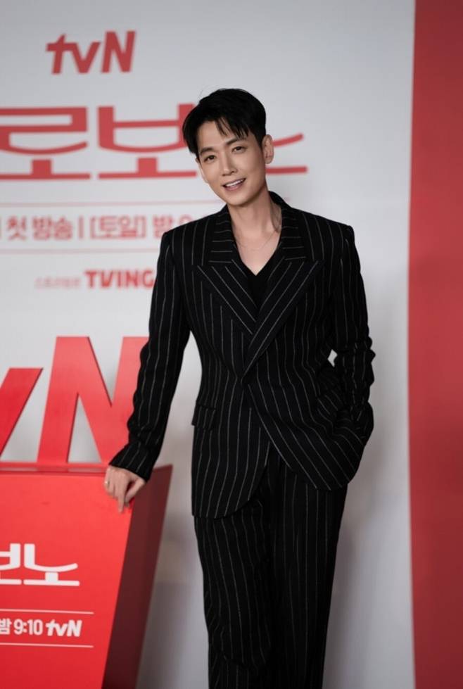 tvN 프로보노, 정경호