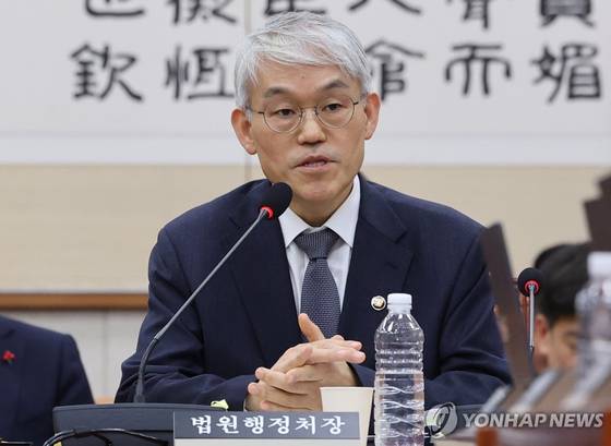 천대엽 법원행정처장이 3일 서울 여의도 국회에서 열린 제429회 국회(정기회) 법제사법위원회 제16차 전체회의에서 의원들 질의에 답하고 있다. 〈사진=연합뉴스〉