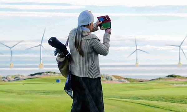 월드히코리오픈에 참가한 여성 골퍼의 모습.
