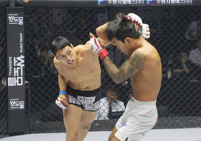 ‘대한민국 웰터급 랭킹&nbsp;1위’&nbsp;로드FC&nbsp;윤태영(29,&nbsp;제주 팀더킹)은 오는&nbsp;7일 서울 장충체육관에서 개최되는 굽네&nbsp;ROAD FC 075에서 처음으로 생긴 웰터급 타이틀에 도전한다. / 로드FC