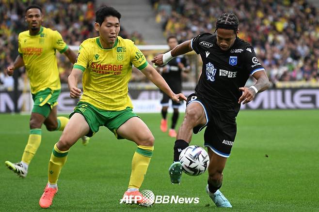 FC낭트 홍현석(왼쪽). /AFPBBNews=뉴스1