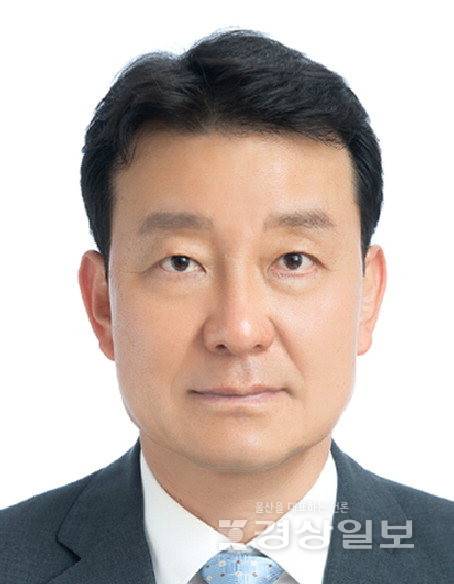 ▲ 강명원(57·사진) 대한축구협회 이사