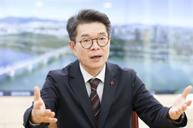 [이데일리 이영훈 기자] 정원오 성동구청장이 1일 서울 성동구청에서 이데일리와 인터뷰하고 있다.