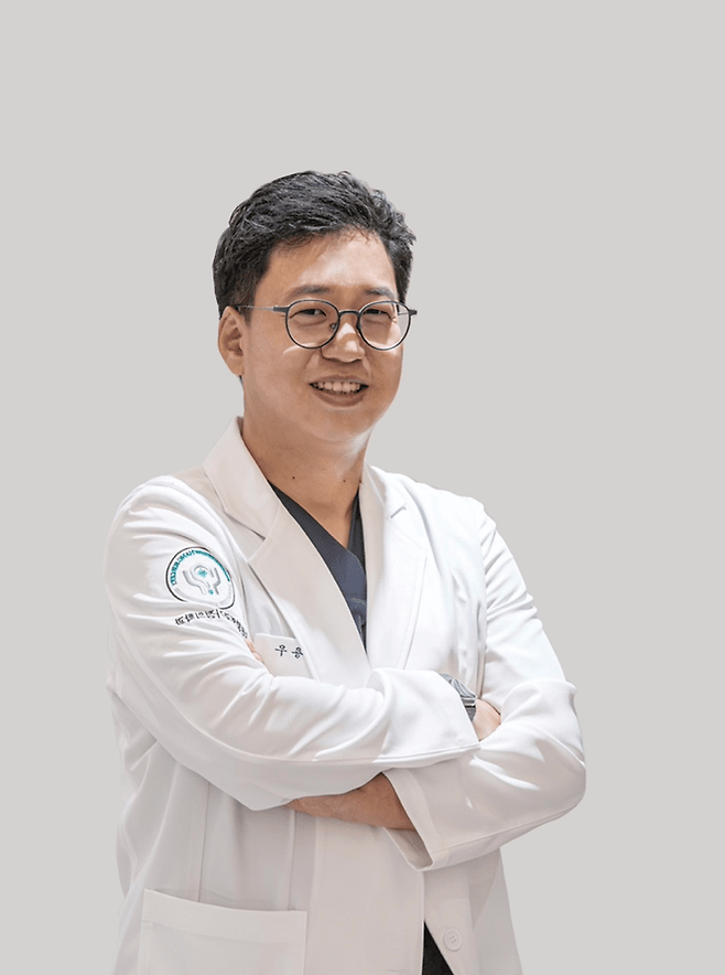 윤용우 원장｜출처: 더편항외과가정의학과의원