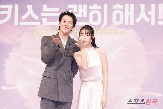 장기용, 안은진. ⓒ이혜영 기자 lhy@hankooki.com