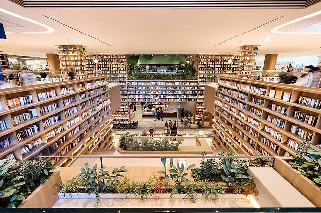 스타필드 빌리지 운정 내부‘센트럴 파드’ [신세계프라퍼티 제공]