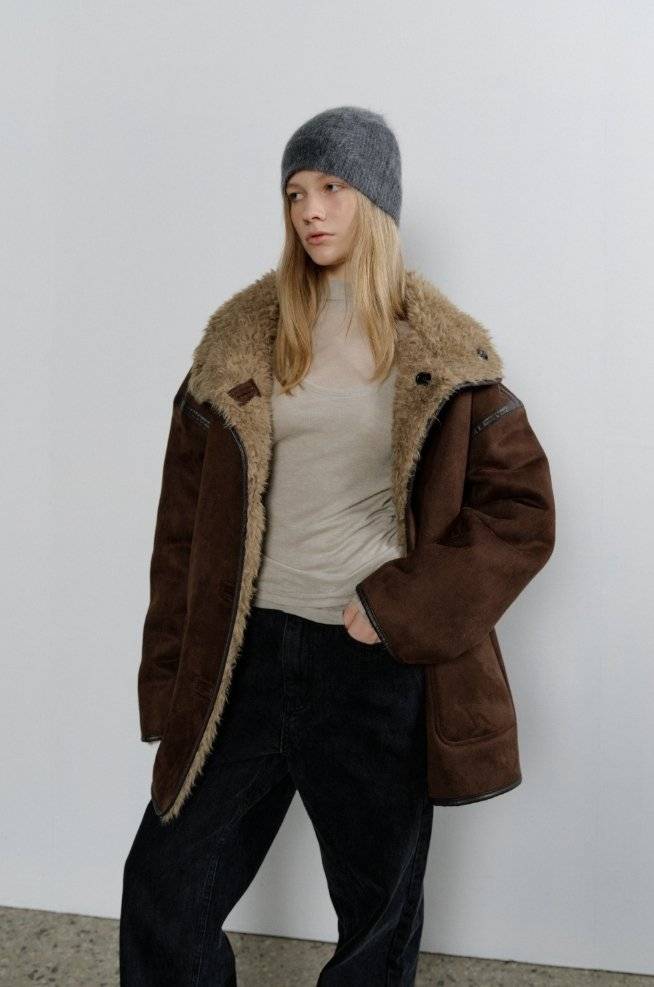 108파운드 몰리 리버서블 무스탕. LF 29CM 제공