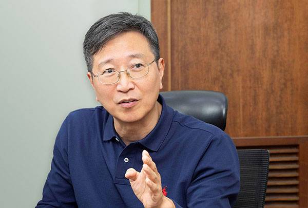 하정훈소아청소년과의원 하정훈 원장./사진=하정훈소아청소년과의원 제공, 그래픽=김민선