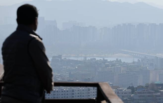 서울 중구 남산에서 바라본 아파트 단지 모습. 사진=연합뉴스