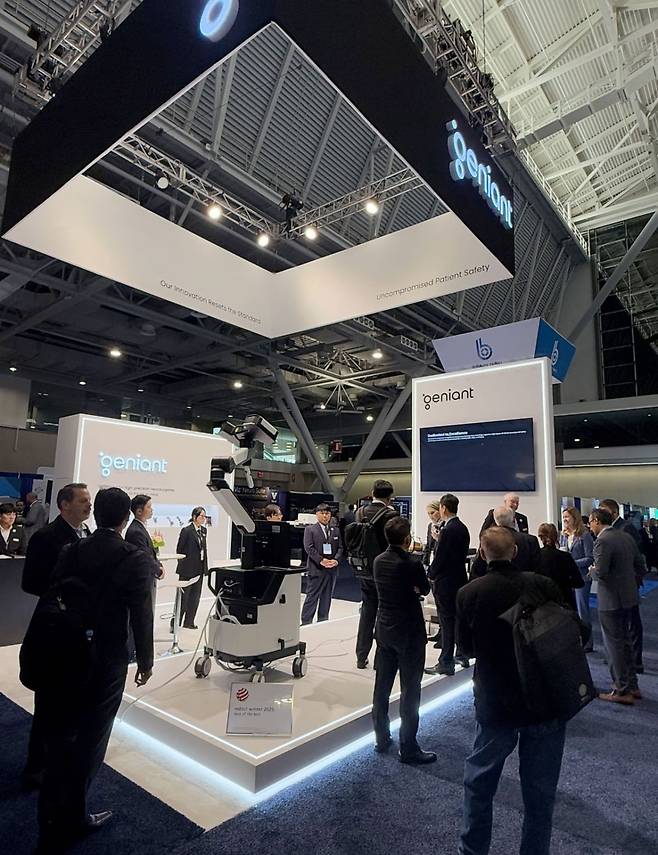 미국 신경외과학회에 참가한 고영테크놀러지 전시 부스.  /고영 제공