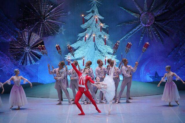 국립발레단은 오는 13일부터 25일까지 서울 예술의전당에서 ‘호두까기 인형’을 선보인다. 러시아 안무가 유리 그리고로비치가 안무한 버전이다. 국립발레단 제공